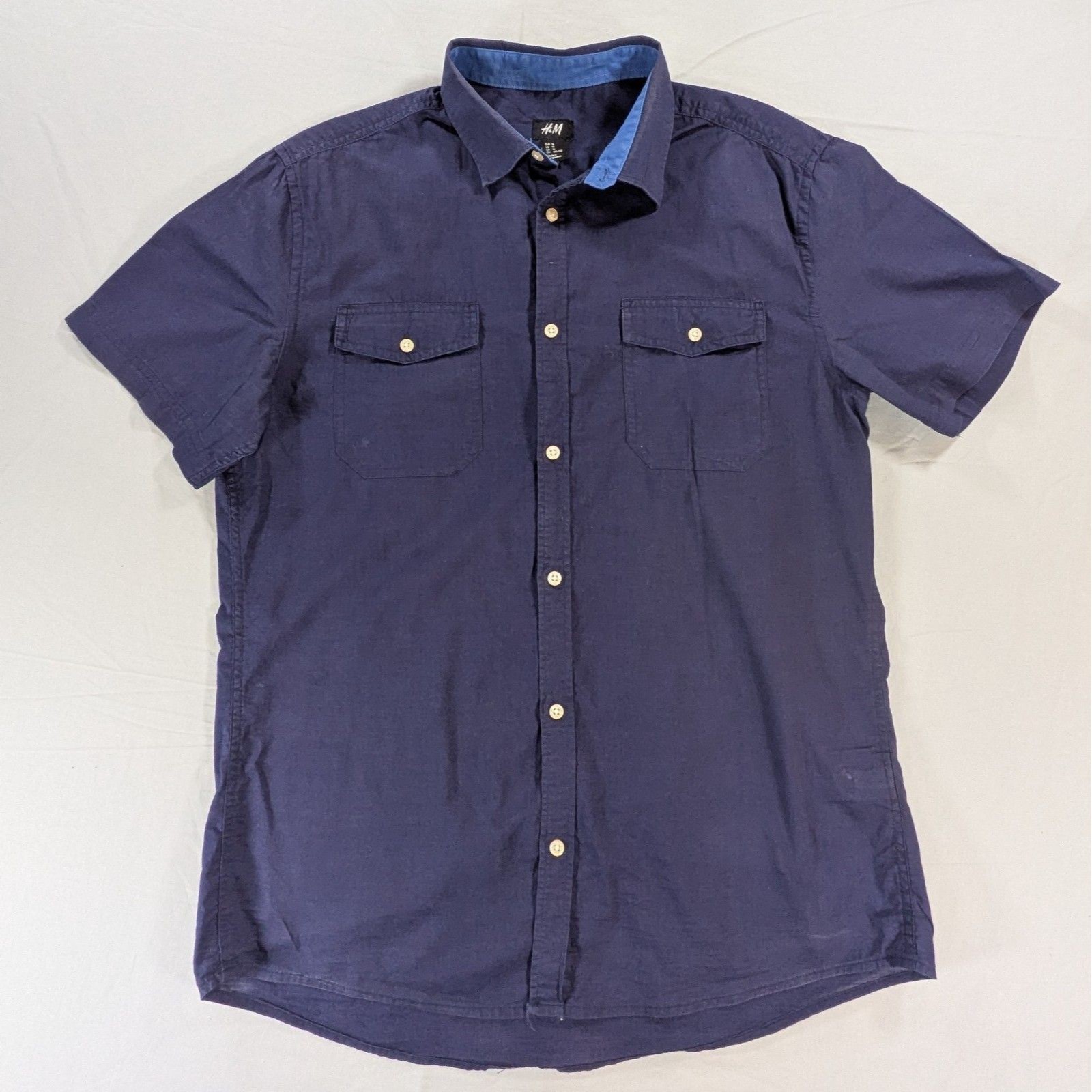 H &M Button Down Shirt Mens Size Medium Navy Blue Short Sleeve 100% Cotton